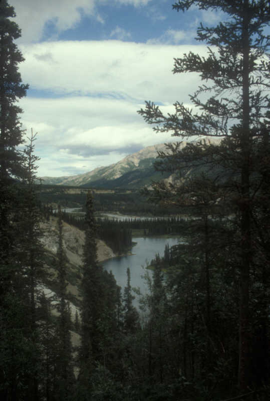 ak-13-32 Denali National Park lake view