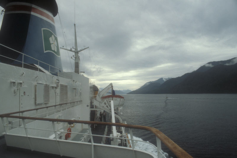 ak-22-06 ferry, side view