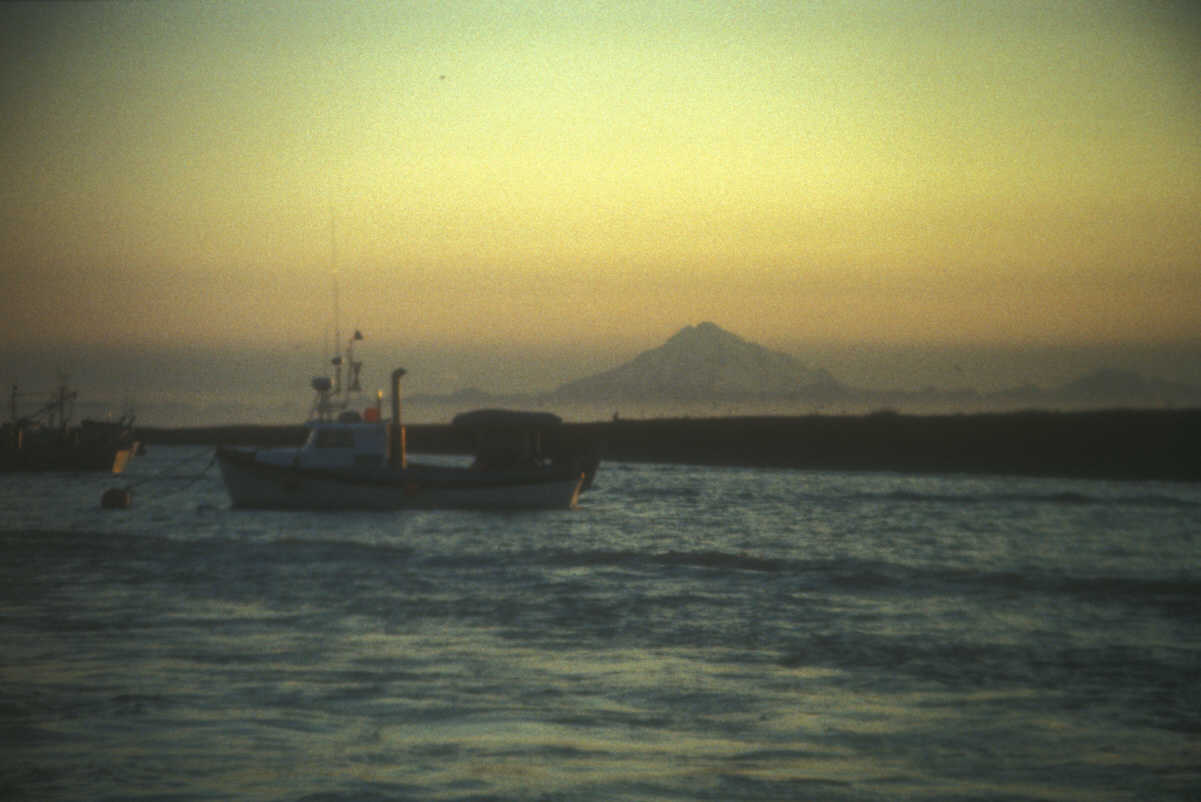 ak96-d-14 Mt. Redoubt, midnight